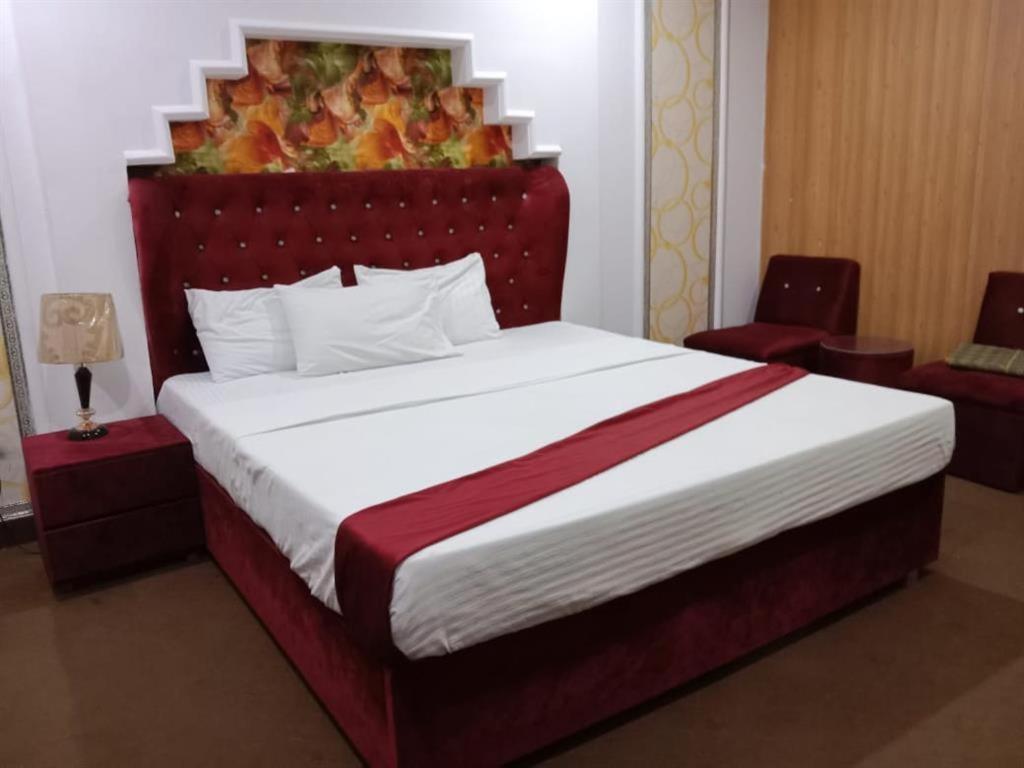 Helen One Hotel Lahore Eksteriør billede